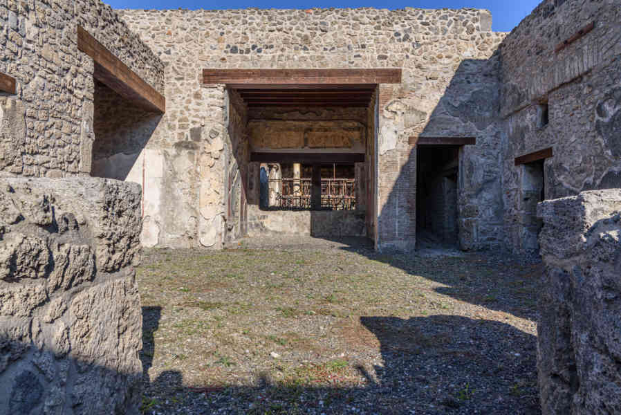 136 - Italia - Pompeya - parque arqueológico de Pompeya - Casa de Trebio Valente.jpg